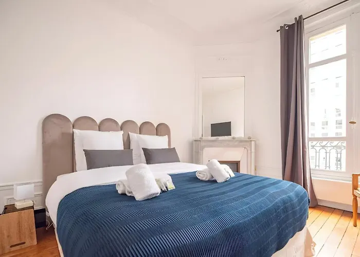 Tbs 321 - Superb Apartment With Eiffel Tower View